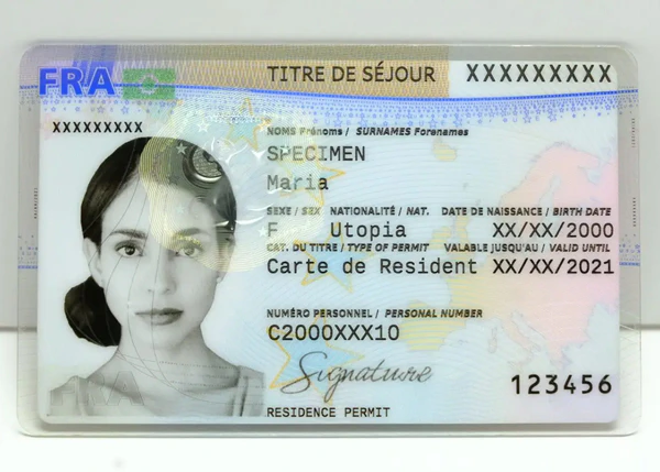 Photo d'identité à Vertou (Nantes) pour le permis de séjour avec signature électronique (ANTS - ePhoto) - Alternative à Photomaton - Studio Loïc Photographe