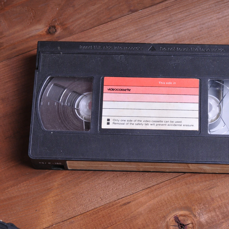 NUMÉRISATION VHS : Conversion de vos cassettes VHS en fichier numérique - Studio Loïc Photographe à Vertou (Nantes)